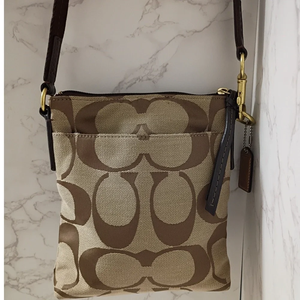 COACH Signature Stripe Swingpack Crossbody Bag - EUC